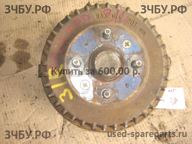 KIA Spectra Кулак задний правый