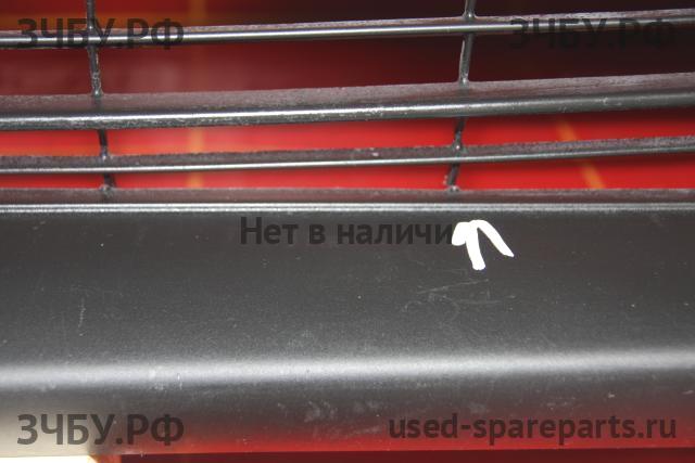 Toyota RAV 4 (4) Бампер передний