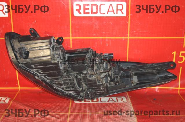 Hyundai Elantra 3 Фара правая