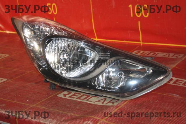 Hyundai Elantra 3 Фара правая