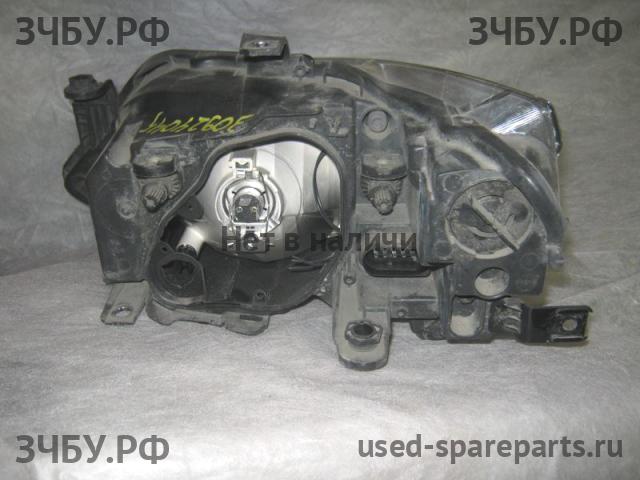Seat Ibiza 4 (6J) Фара правая