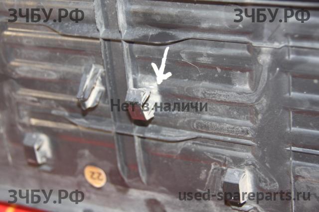 Toyota Hi Lux (3) Pick Up Накладка заднего бампера