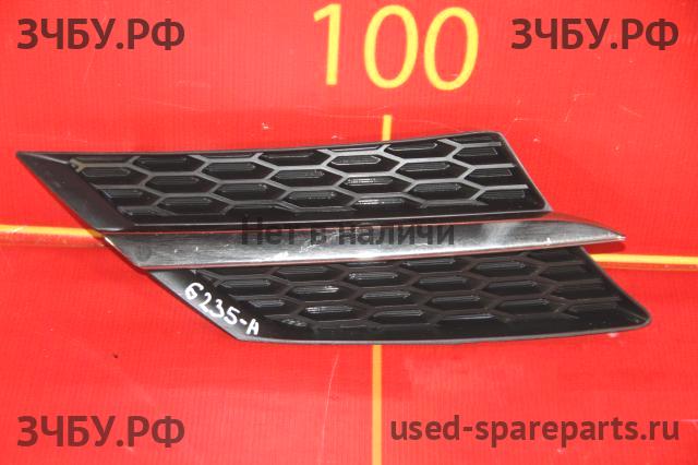 Toyota RAV 4 (4) Решетка радиатора