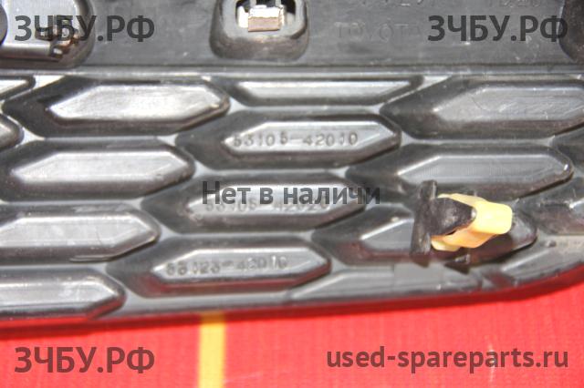 Toyota RAV 4 (4) Решетка радиатора
