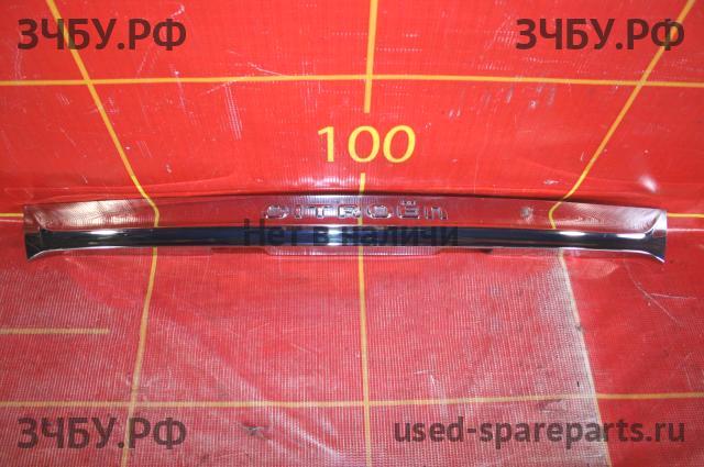 Citroen C4 (2) Накладка крышки багажника