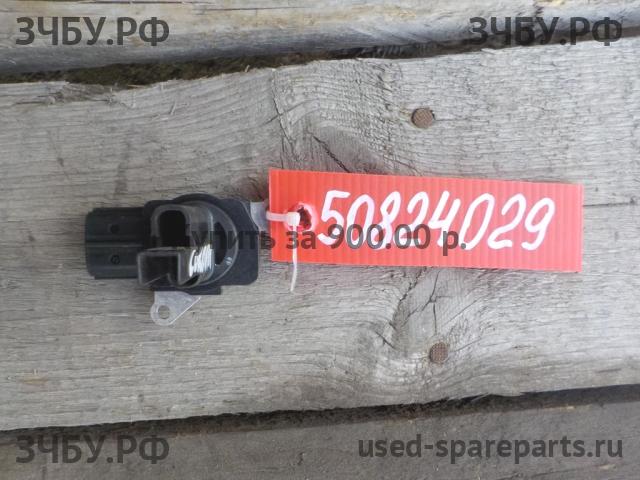 Toyota Corolla (E14 - E15) Расходомер воздуха (массметр)