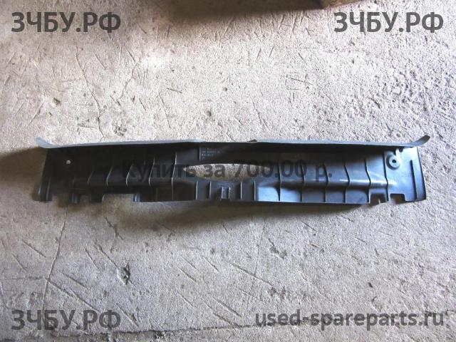 Nissan Qashqai (J10) Обшивка багажника