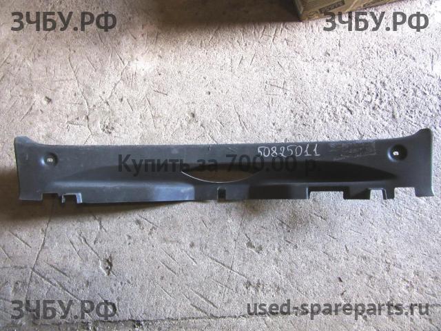 Nissan Qashqai (J10) Обшивка багажника