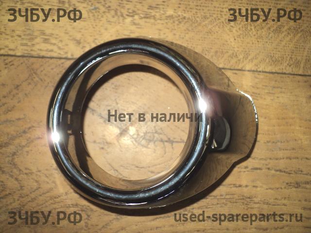 Ford Focus 3 Рамка противотуманной фары правой