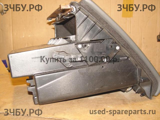 Land Rover Range Rover 3 (LM) Бардачок