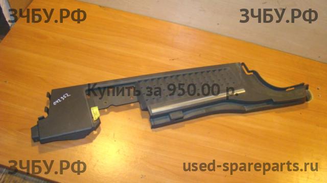 Land Rover Range Rover 3 (LM) Обшивка багажника