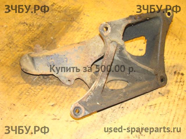 Land Rover Range Rover 3 (LM) Кронштейн крепления ДВС
