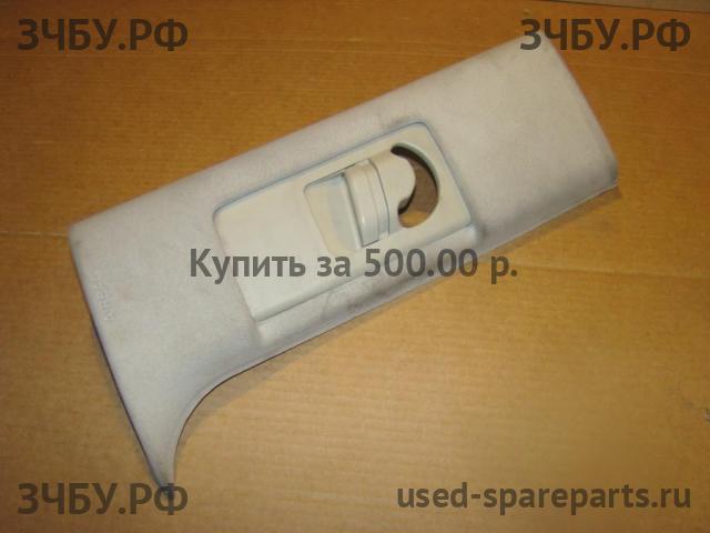 Land Rover Range Rover 3 (LM) Накладка стойки задней правой