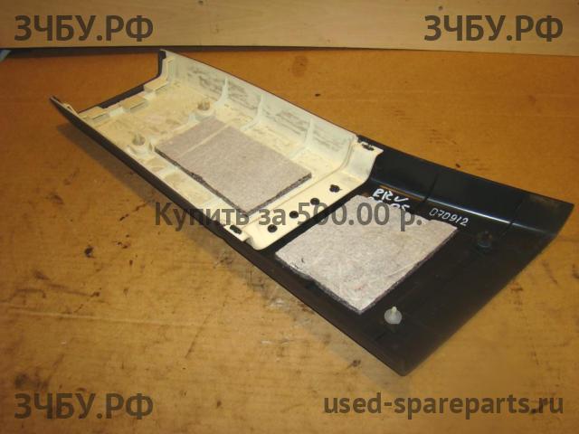 Land Rover Range Rover 3 (LM) Накладка стойки средней правой