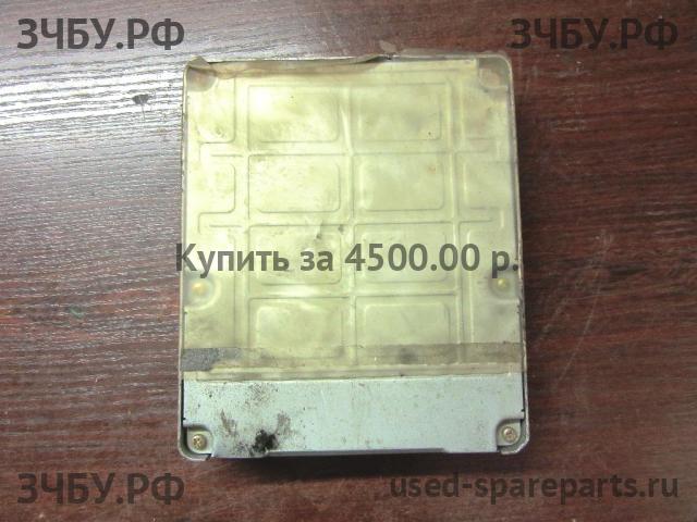 Toyota Yaris 1 Блок управления двигателем