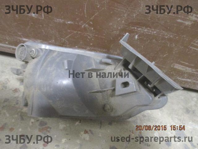 Toyota RAV 4 (4) Фонарь задний в бампер правый
