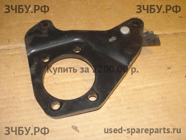 Nissan Qashqai (J11) Кулак задний правый