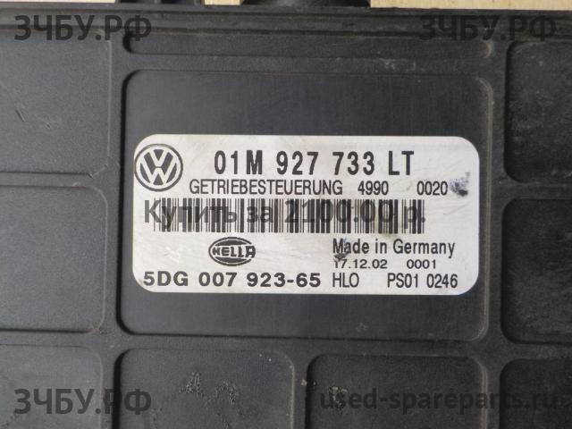 Volkswagen Jetta 4/Bora [1J2] Блок управления двигателем
