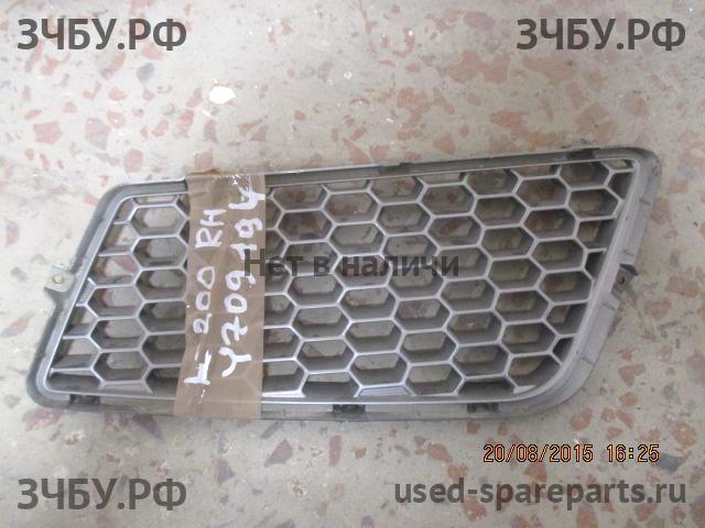 Mitsubishi L200 (4)[KB] Решетка радиатора