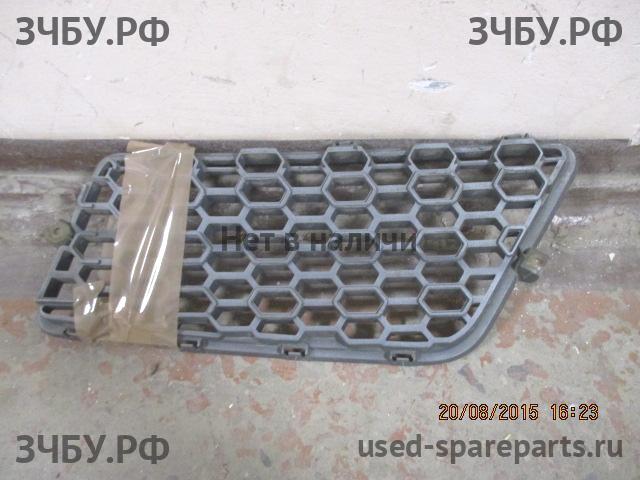 Mitsubishi L200 (4)[KB] Решетка радиатора