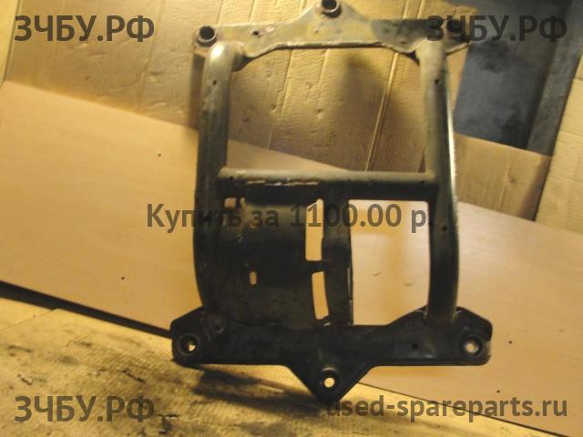 Land Rover Range Rover 3 (LM) Кронштейн крепления КПП