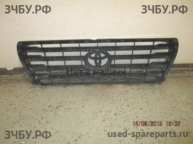 Toyota Land Cruiser 200 Решетка радиатора