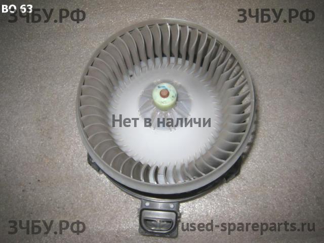 Honda Civic 8 (4D) Моторчик печки