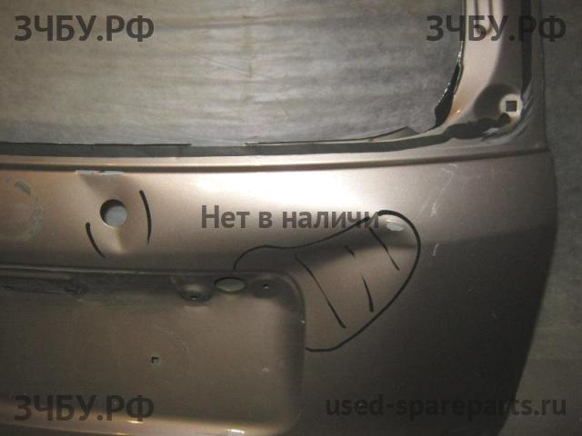 Nissan Note 1 (E11) Дверь багажника
