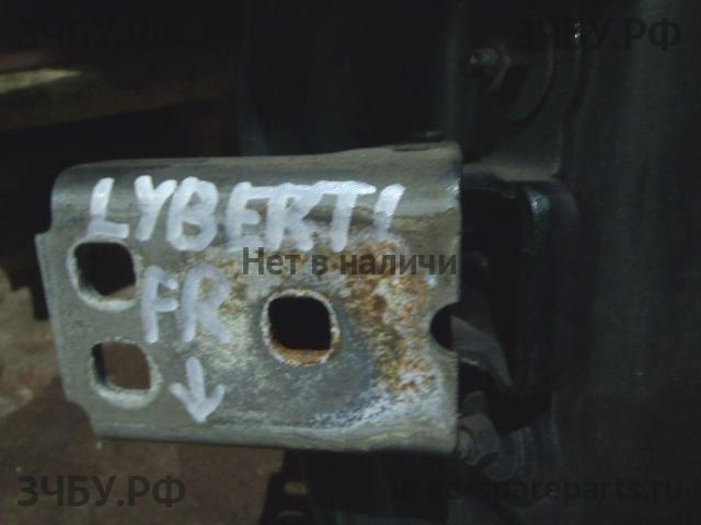 Jeep Liberty 1 Петля двери передней правой
