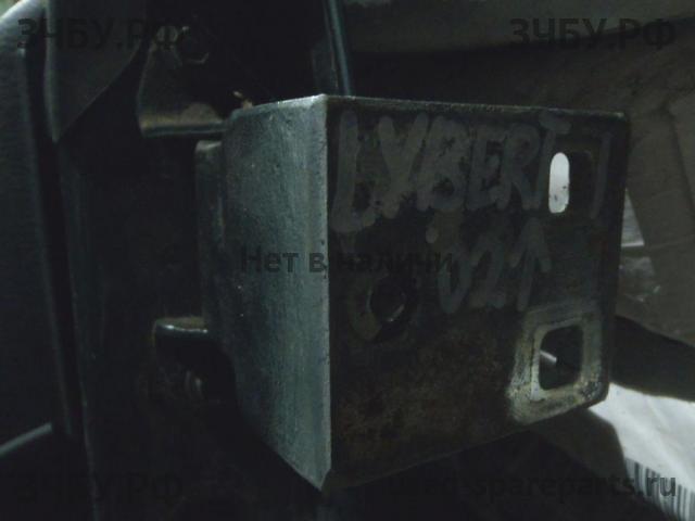 Jeep Liberty 1 Петля двери багажника