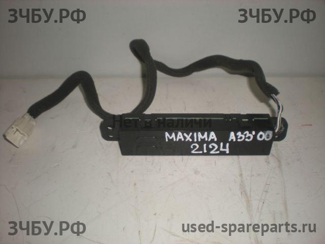 Nissan Maxima 3 (CA33) Часы