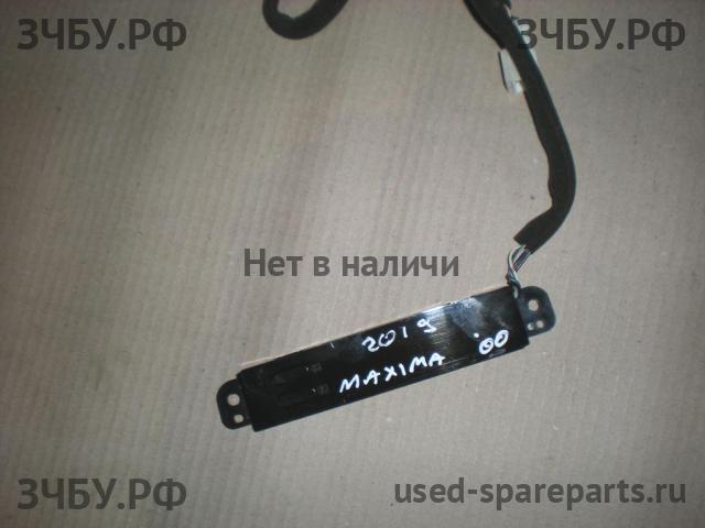 Nissan Maxima 3 (CA33) Дисплей информационный