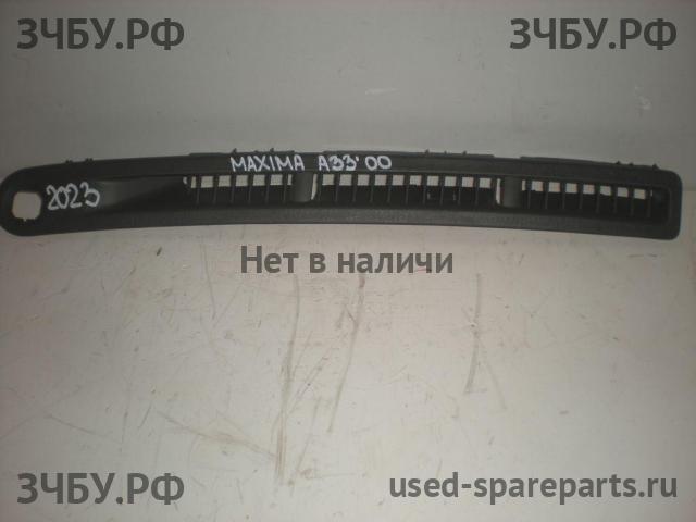 Nissan Maxima 3 (CA33) Дефлектор воздушный