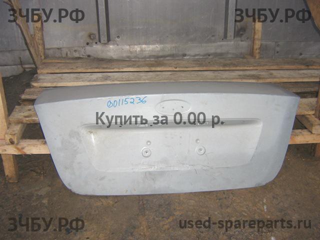Ford Focus 2 Крышка багажника
