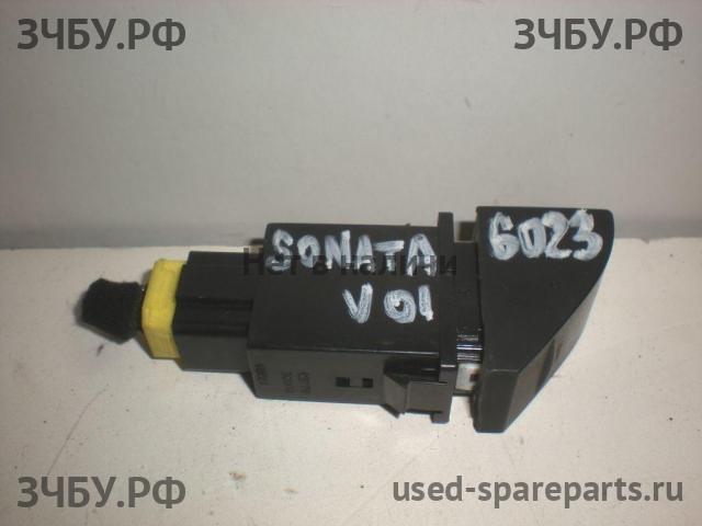 Hyundai Sonata 5 Кнопка