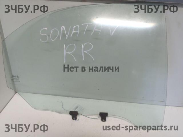 Hyundai Sonata 5 Стекло двери задней правой