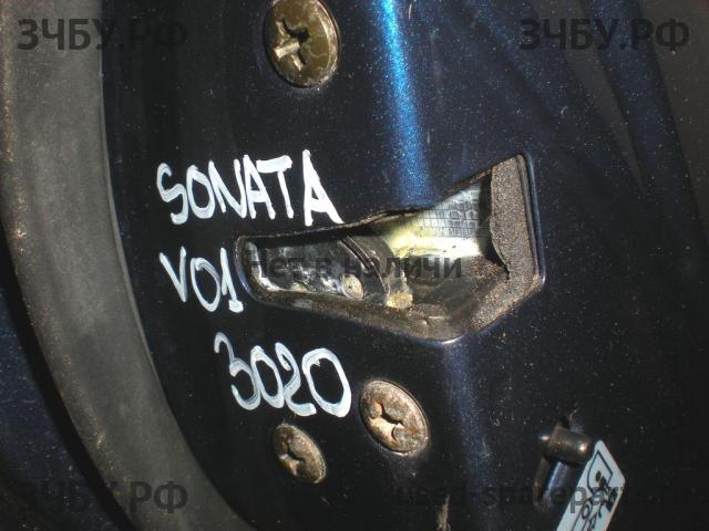 Hyundai Sonata 5 Замок двери задней левой