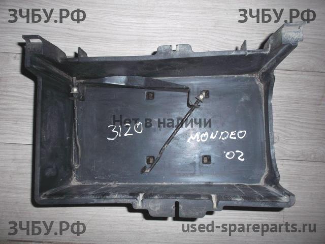Ford Mondeo 3 Корпус аккумулятора