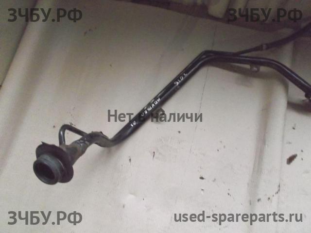 Ford Mondeo 3 Горловина топливного бака