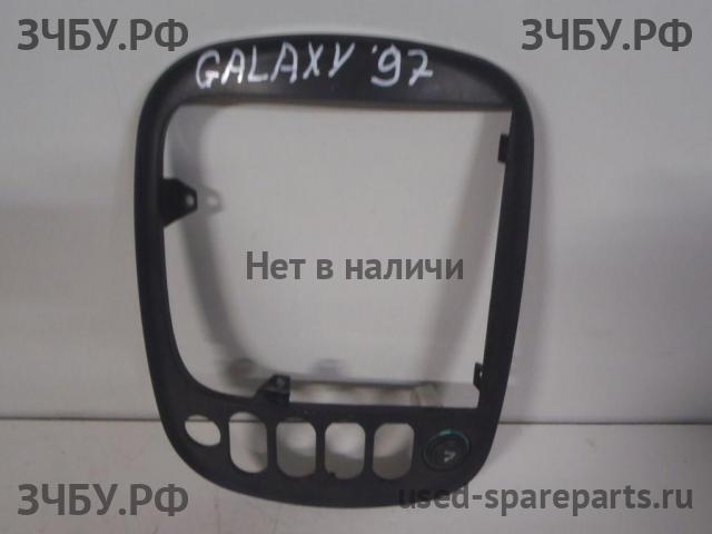 Ford Galaxy 1 Накладка декоративная на торпедо