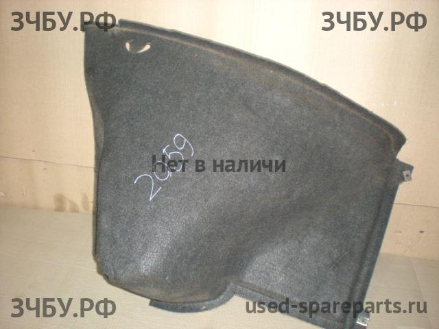 Ford Mondeo 2 Обшивка багажника боковая правая