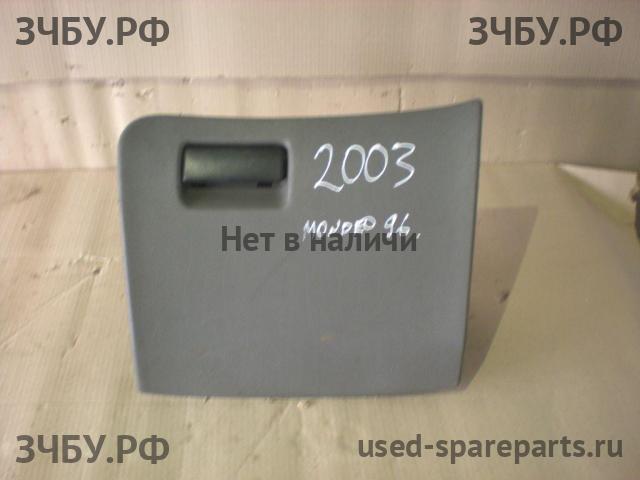 Ford Mondeo 2 Бардачок