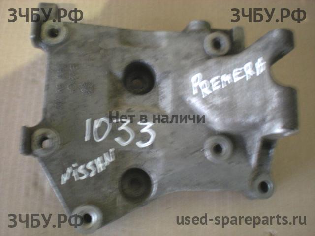 Nissan Primera P12 Кронштейн