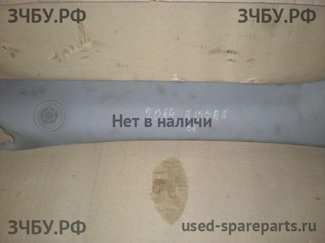 Nissan Primera P12 Накладка стойки передней правой