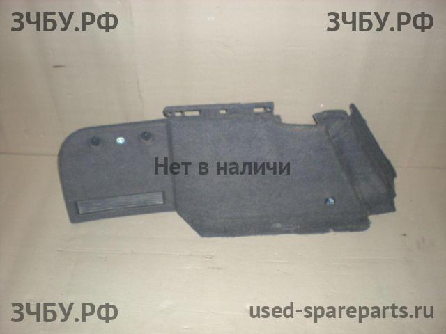 Nissan Primera P12 Обшивка багажника боковая левая