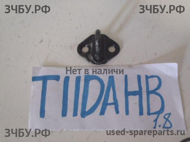 Nissan Tiida 1 Ответная часть замка двери