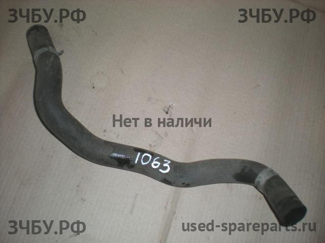 Nissan Primera P12 Патрубок радиатора
