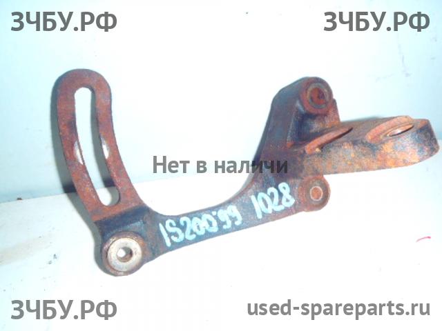 Lexus IS (1) 200/300 Кронштейн насоса гидроусилителя