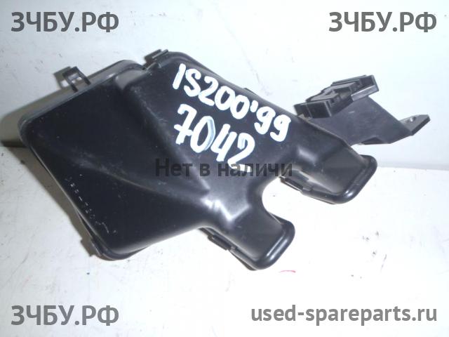 Lexus IS (1) 200/300 Воздуховод