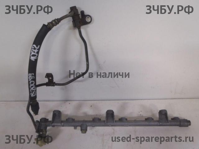 Lexus IS (1) 200/300 Рейка топливная (рампа)